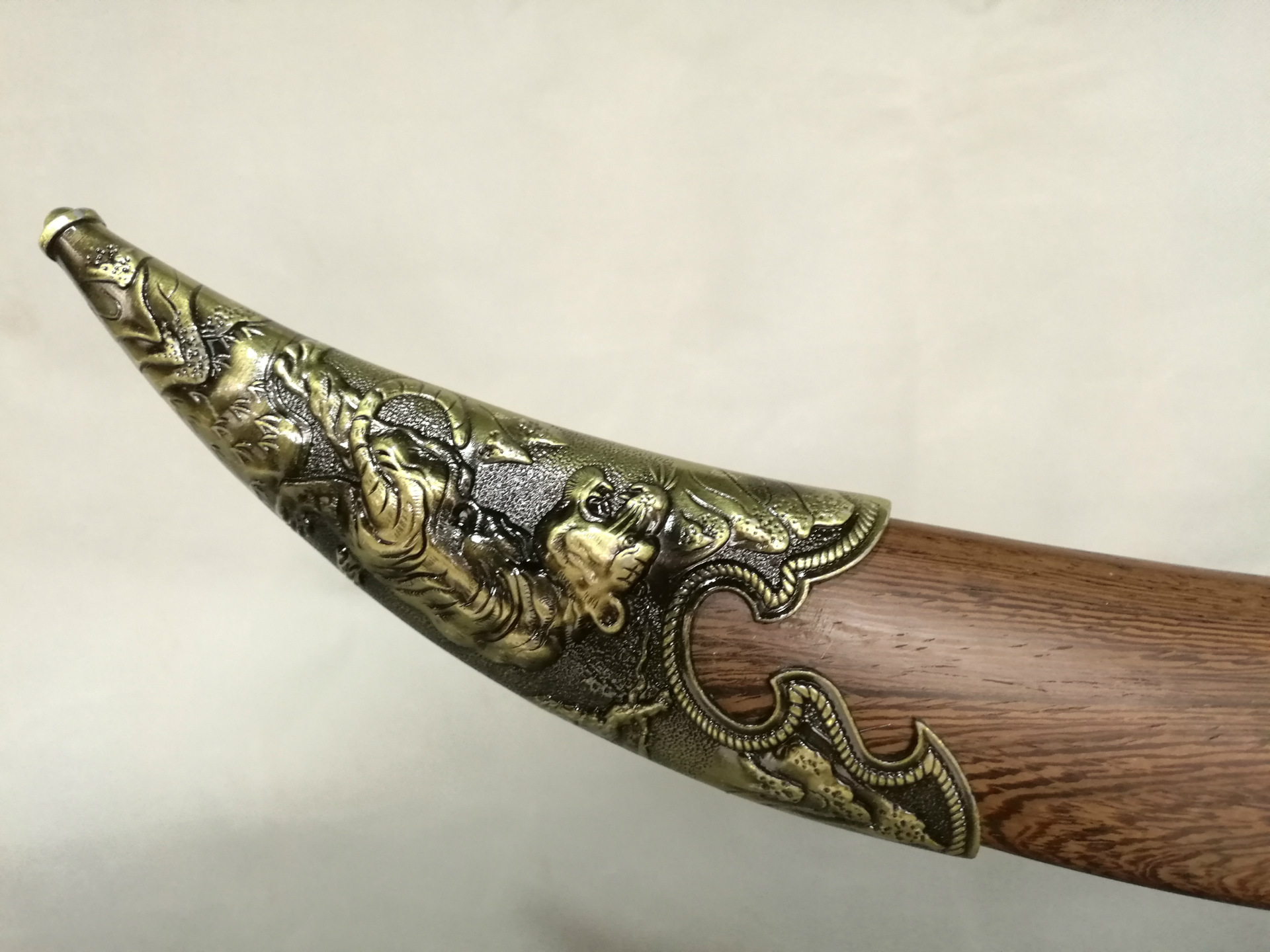 龙泉市刀宝剑 影视 蒙古弯鸡翅木 未开刃