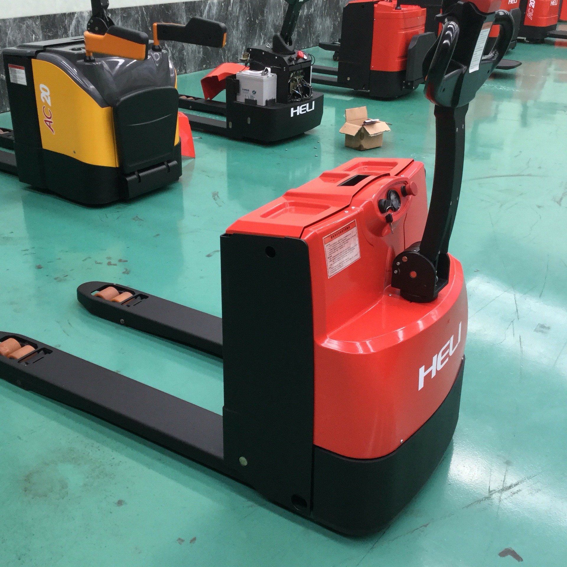 18吨2吨电动托盘搬运车电动叉车合力力达厂家直销180