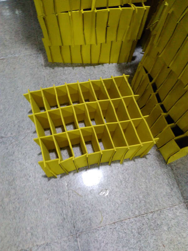 pp中空板刀卡隔板塑料格挡覆eva可折叠