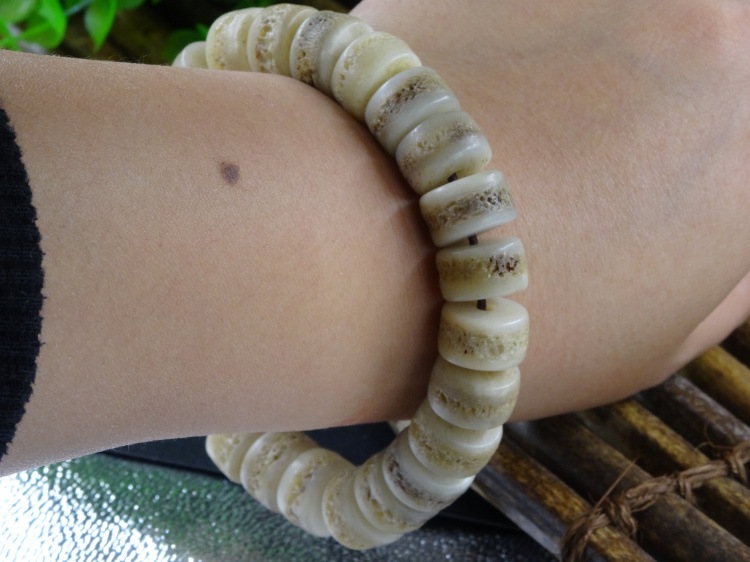 藏传灵骨牦牛骨嘎巴啦拉头盖骨佛珠桶珠手串老料灵骨辟邪开运13mm