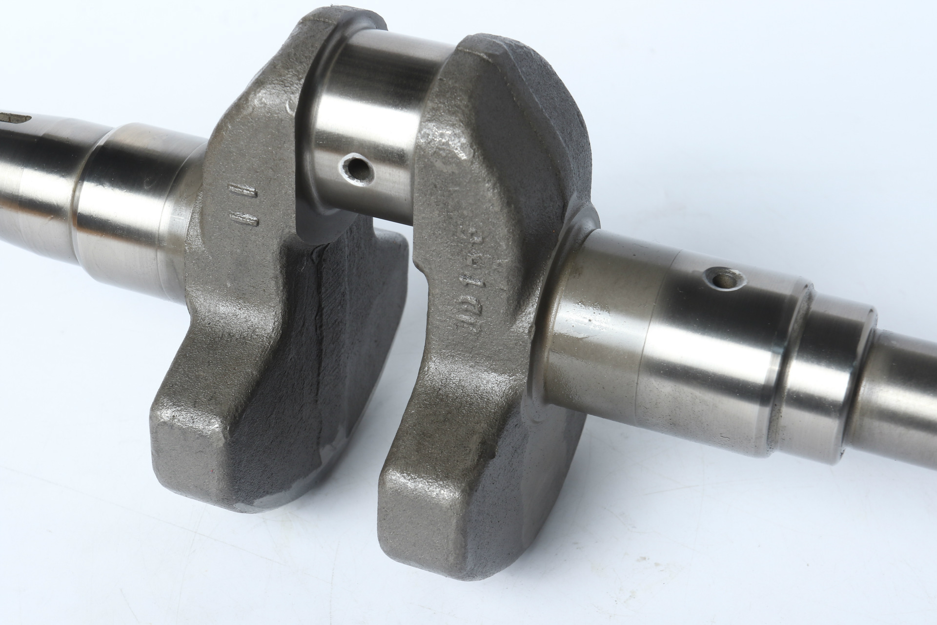 柴油发动机曲轴186-v1