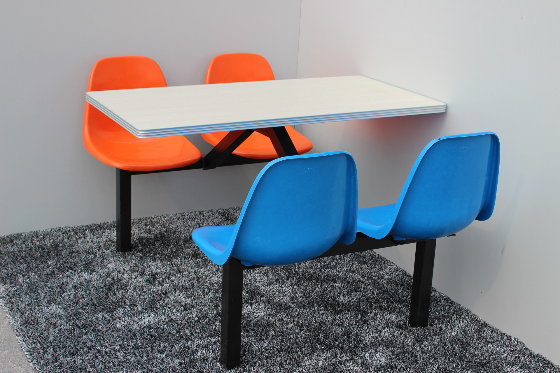 厂家直销简约现代学校食堂小吃连体快餐桌椅 定制款连体快餐桌椅