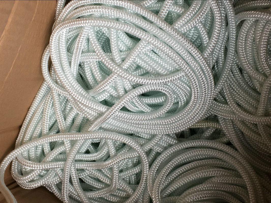 厂家供应玻璃纤维绳玻璃纤维针织绳灯芯绳弹性玻纤绳有很强收缩性