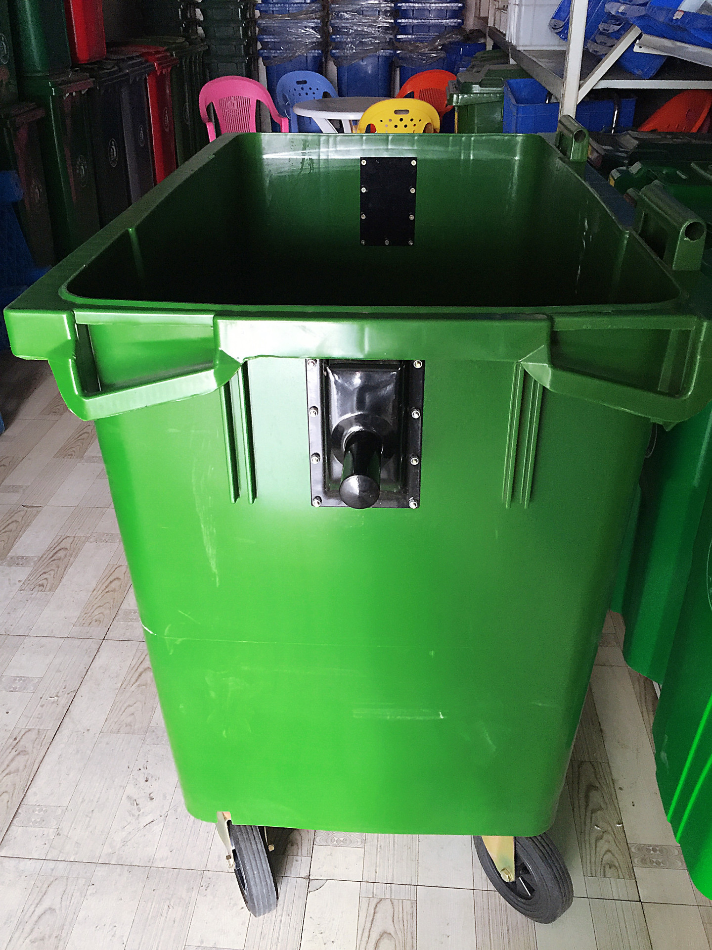 厂家直销新料660l大型环卫垃圾桶 小区物业塑料垃圾桶 户外垃圾桶