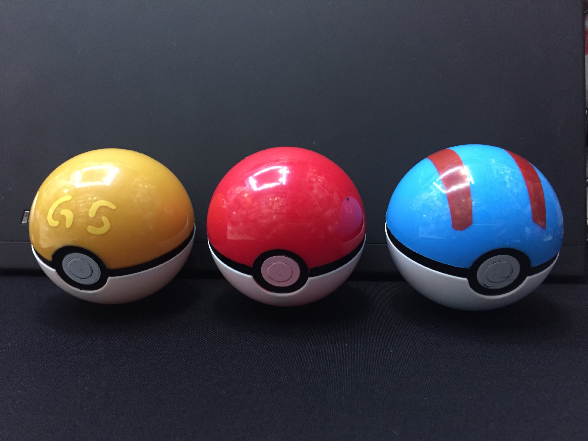 【现货批发 精灵球 7cm 多款 宠物小精灵 神奇宝贝球皮卡丘公仔手办】