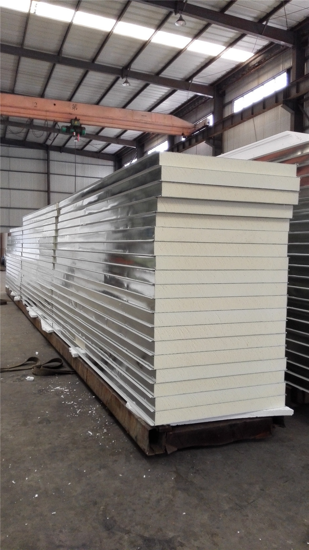 pu夹芯板 车间隔墙用彩钢夹芯板 高品质厂家直销彩钢pu板