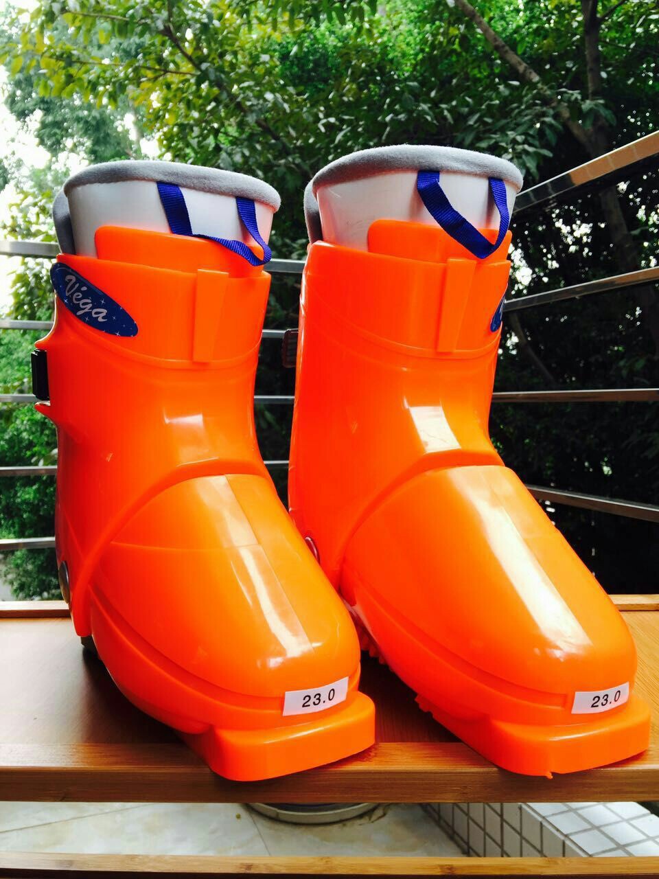 厂家供应国产滑草滑雪场双板滑雪鞋滑草鞋滑草滑雪设备批发