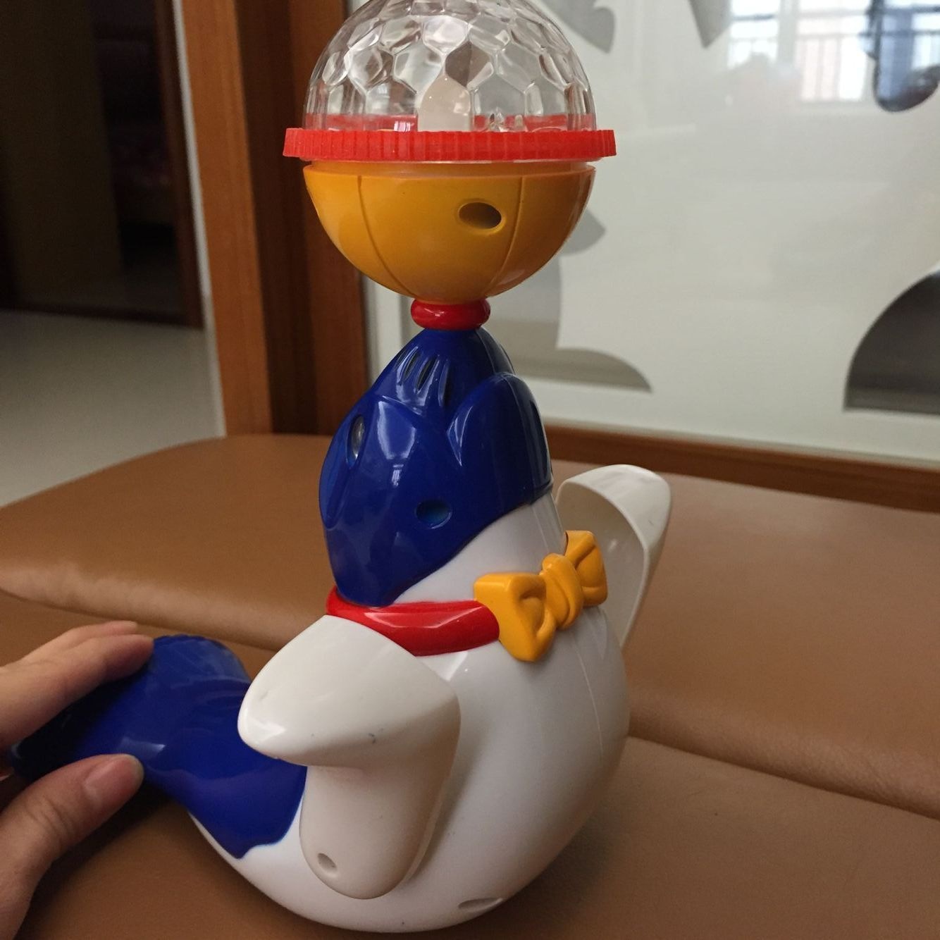 电动跳舞顶球海狮 走路360度旋转灯光音乐 儿童电动玩具二.