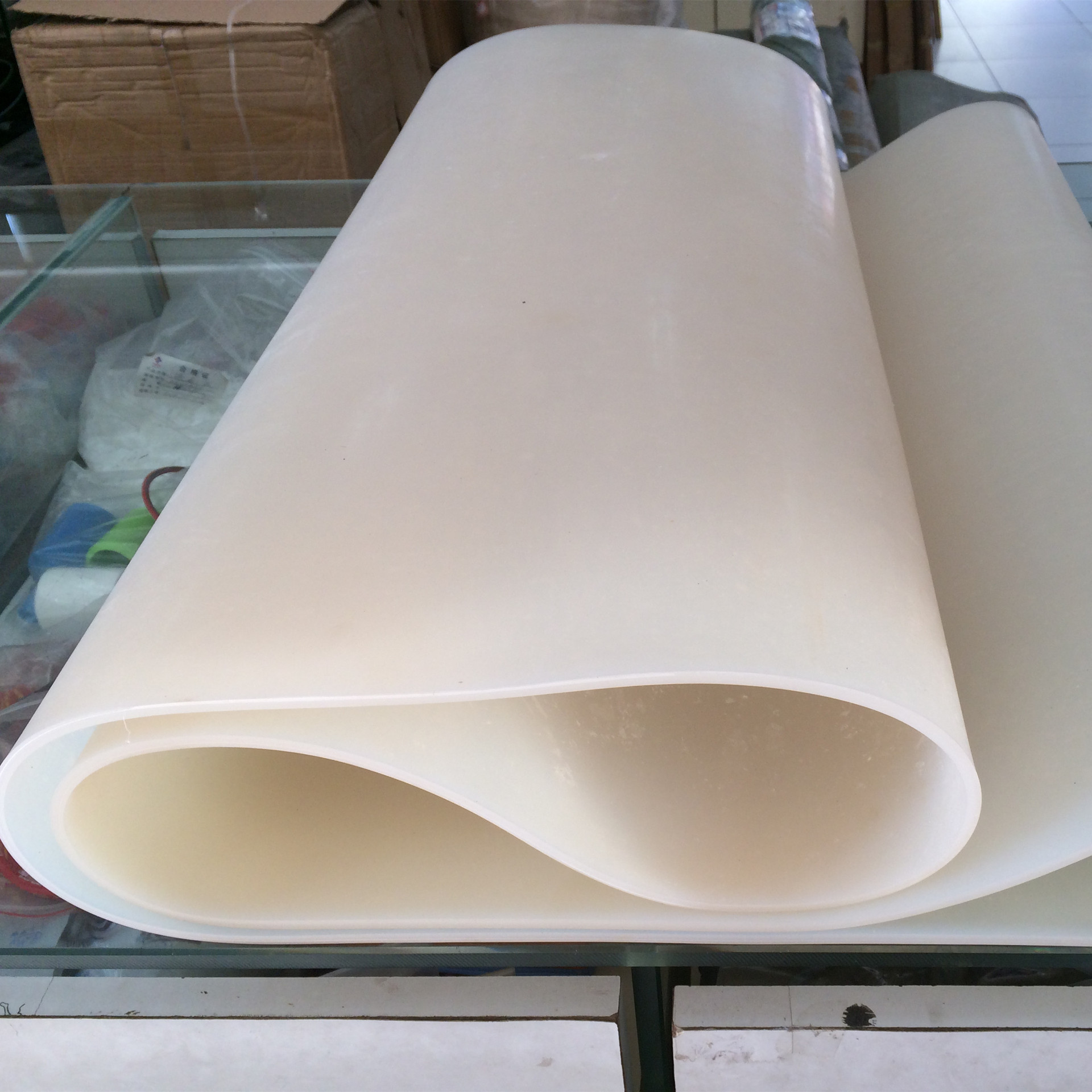 厂家定做 乳白色硅胶板 2mm 3mm 4mm 5mm 8mm 10mm耐高温硅胶板