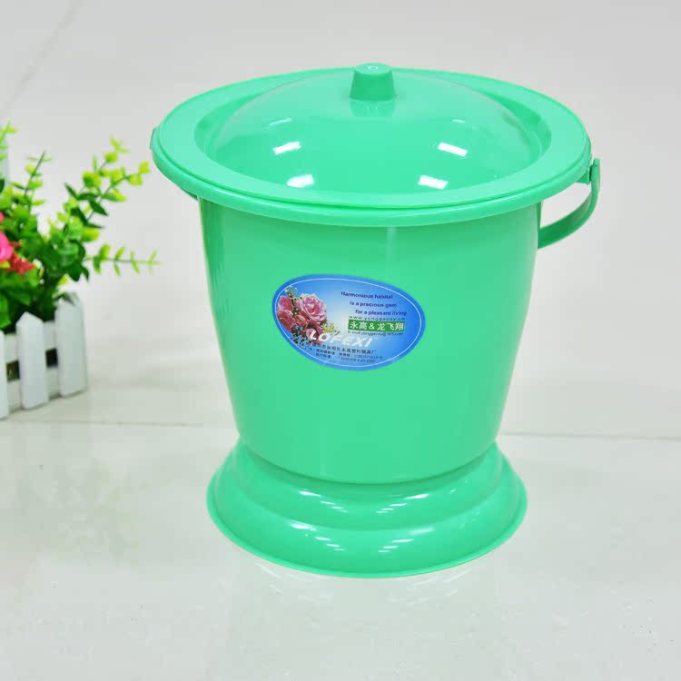 供应优质清洁用具痰盂 龙飞翔塑料痰盂 永高日用百货厂家直销