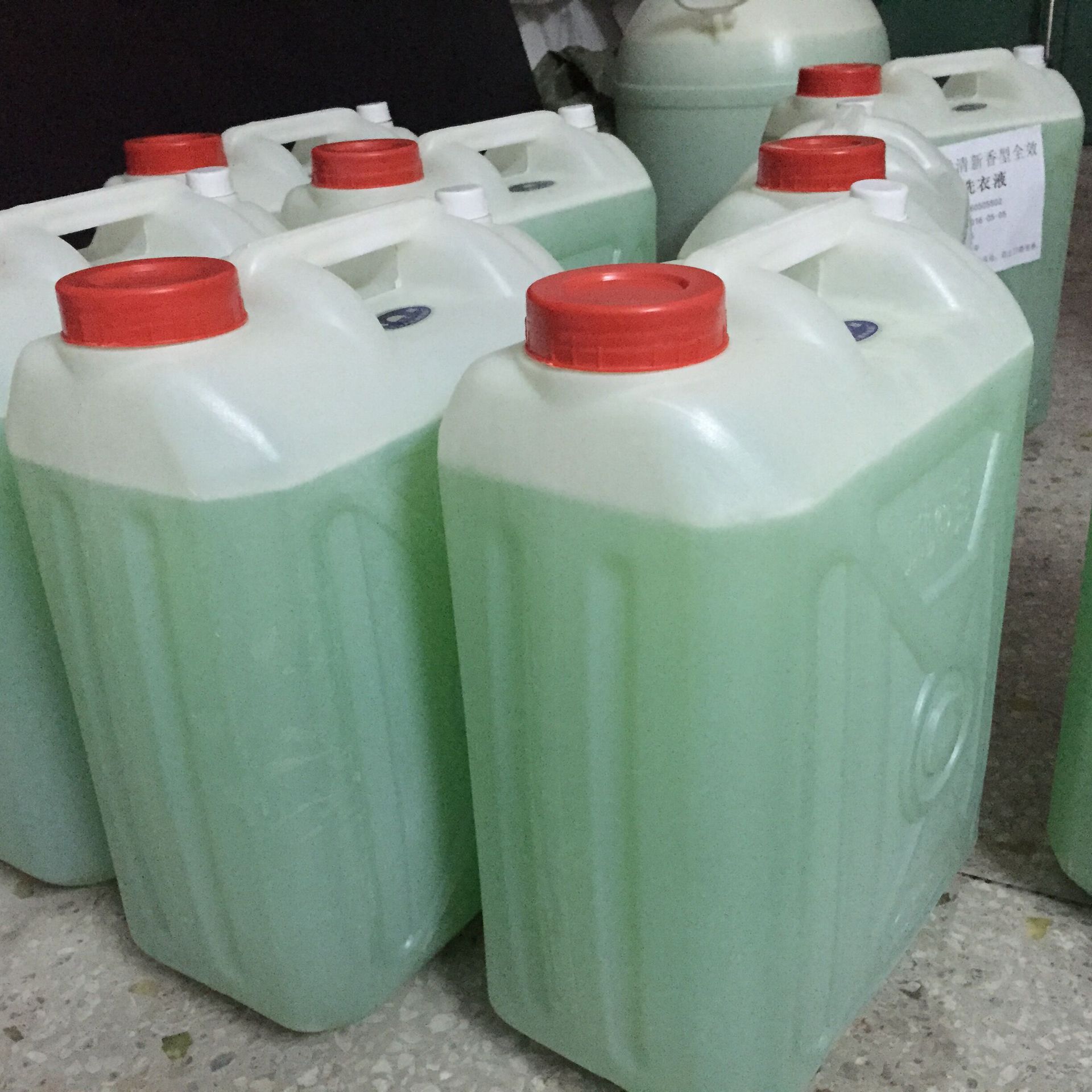 厂家批发高端优惠洗衣液 清爽洁净洗衣液 中性散装洗衣液 25kg/桶