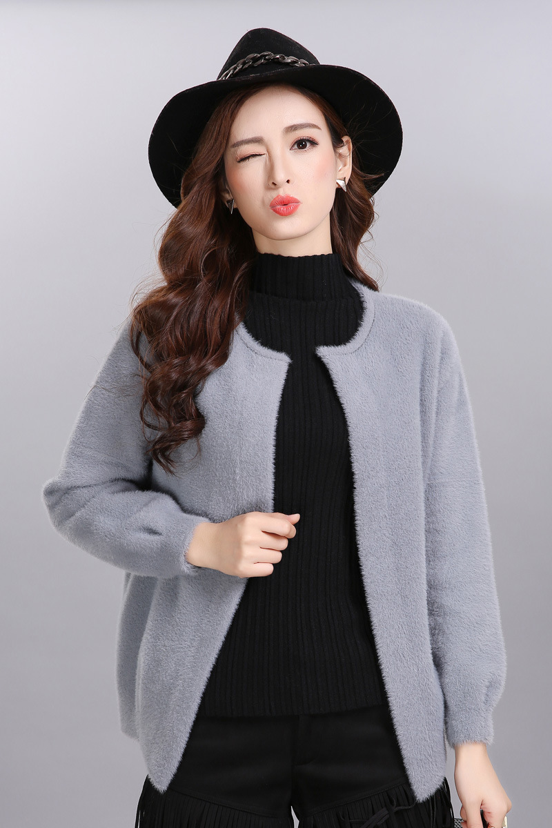 2017新款秋冬纯色休闲女士貂绒外套短款毛衣加厚针织衫貂绒开衫潮