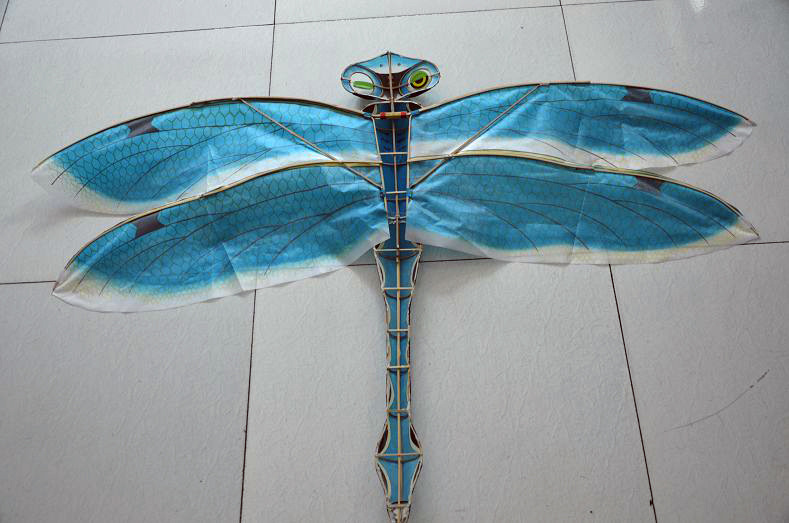 传统纯手工竹子骨架立体装饰风筝仿真丝材质彩绘精品立体蜻蜓风筝