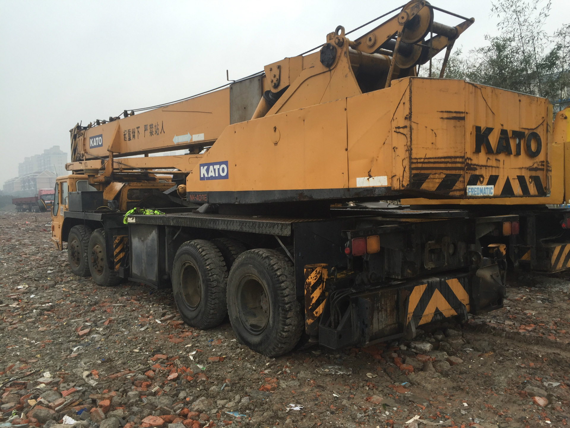 供应旧加藤汽车吊40吨,价格优惠品质保证,现货供应大减价