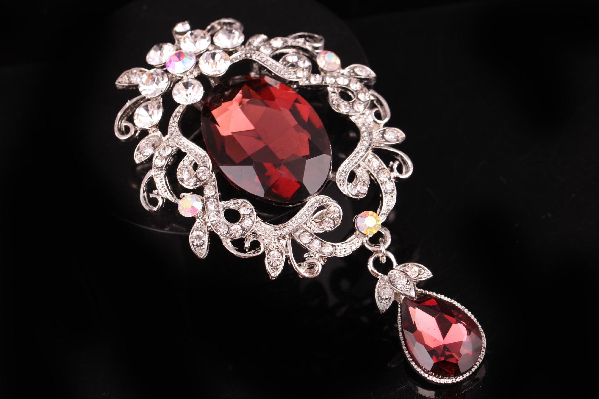 韩版时尚高档手工水晶镶钻美丽吊坠胸针胸花结婚主持男女配饰