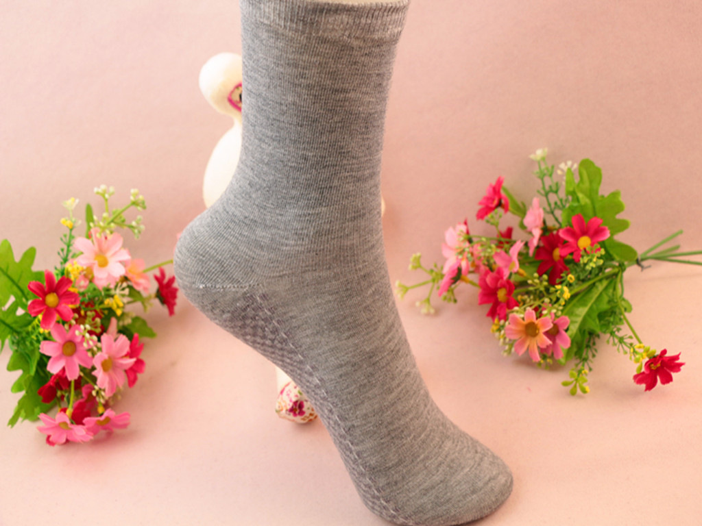 厂家批发东北棉袜纯色袜子全棉按摩底棉袜 中长筒男士袜子地摊袜