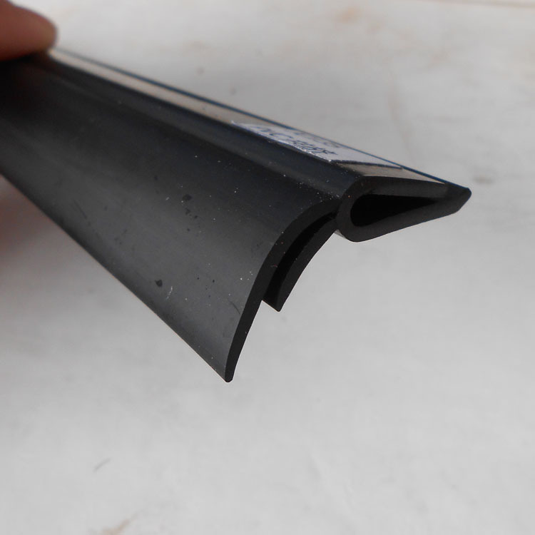 供应商品质车库门密封条 pvc软硬共挤密封条 耐寒车库门共挤胶条