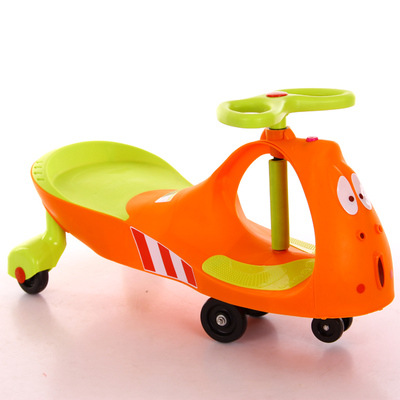 呆萌儿童扭扭车 溜溜车 摇摆车宝宝玩具滑行妞妞带音乐