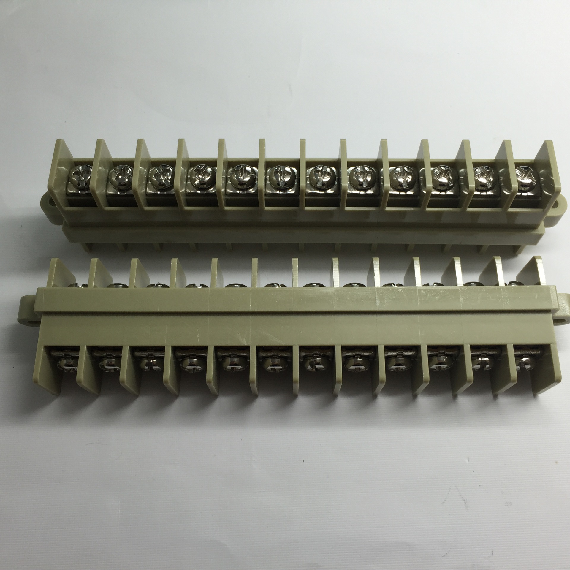 大电流接线端子两排接线 带固定孔 2p-12p jpa2.5 10mm间距 660v