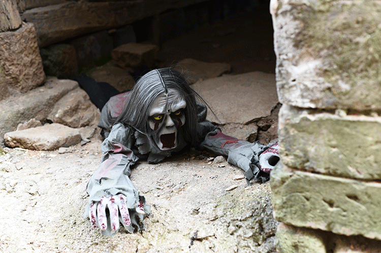 万圣节装饰品爬行鬼声控有头发电动爬鬼酒吧鬼屋道具恐怖布置批发