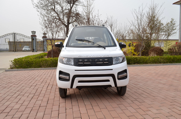 新能源老年代步车油电两用四轮电动汽车成人轿车新款迷你电