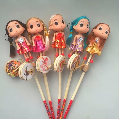 热销手摇鼓 美女娃娃娃娃娃娃摇摇鼓/木偶摇鼓旋转鼓包邮