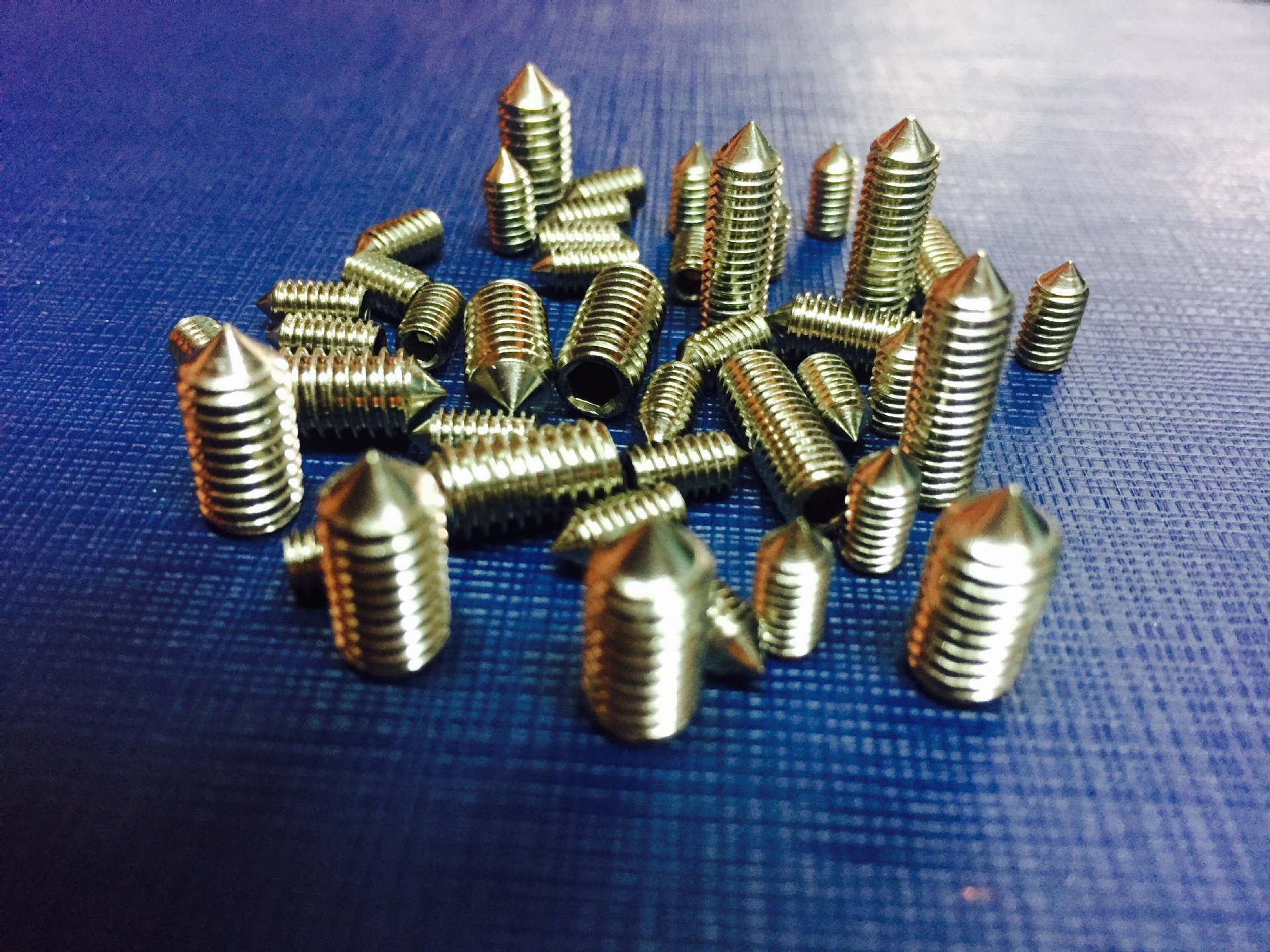 din914 gb78内六角**紧定机米止付螺丝m3-m1.