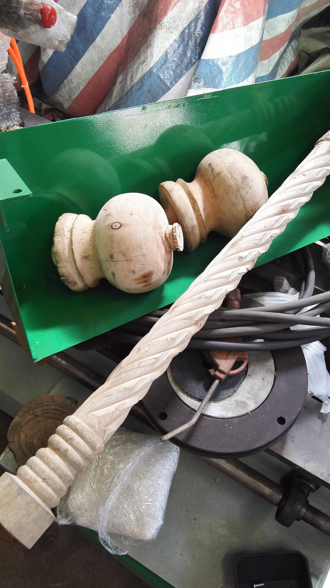 首页 机械设备 木材加工机械 木工车床 >数控圆珠机 木碗手串菩提子