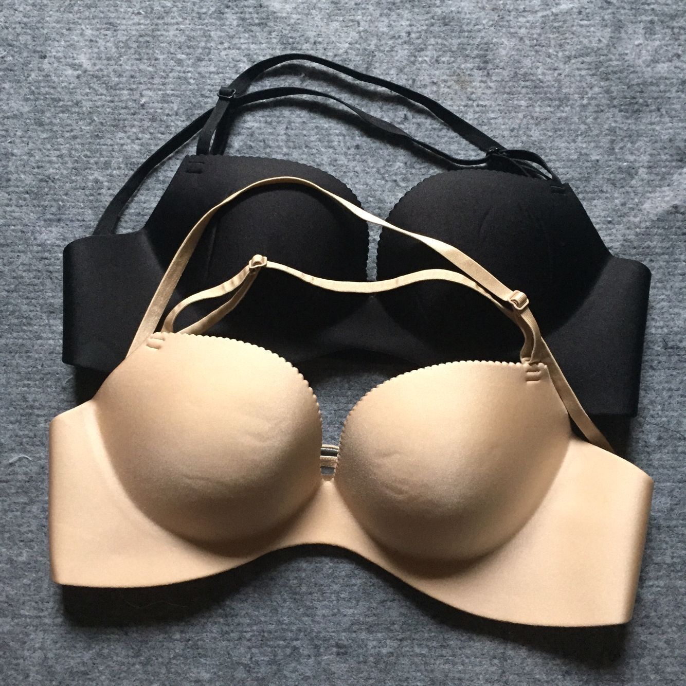 一片式无痕1/2半杯内衣交叉肩带美背文胸侧扣性感纯色聚拢胸罩