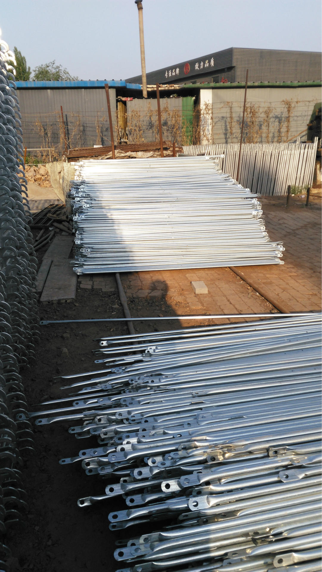 厂家销售移动脚手架 加厚脚手架 可订做各种规格 欢迎来电咨询