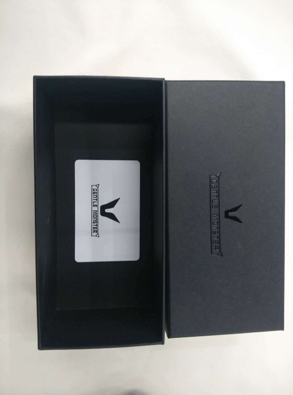 16新款 高档黑色金属皮眼镜套装盒 时尚韩国v牌眼镜盒 v牌五件套