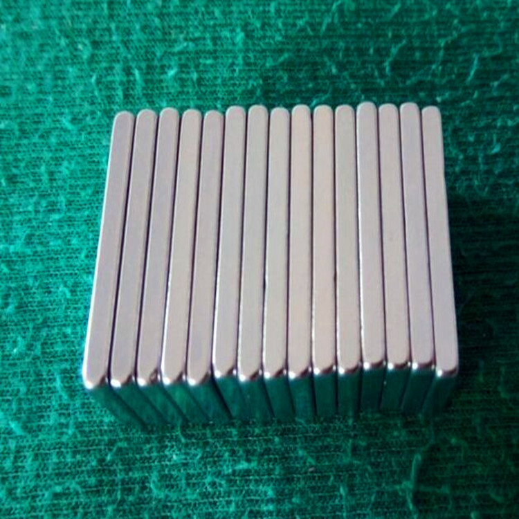 长方形钕铁硼强磁永磁耐高温磁铁王 稀土吸铁石小磁铁厂家直销