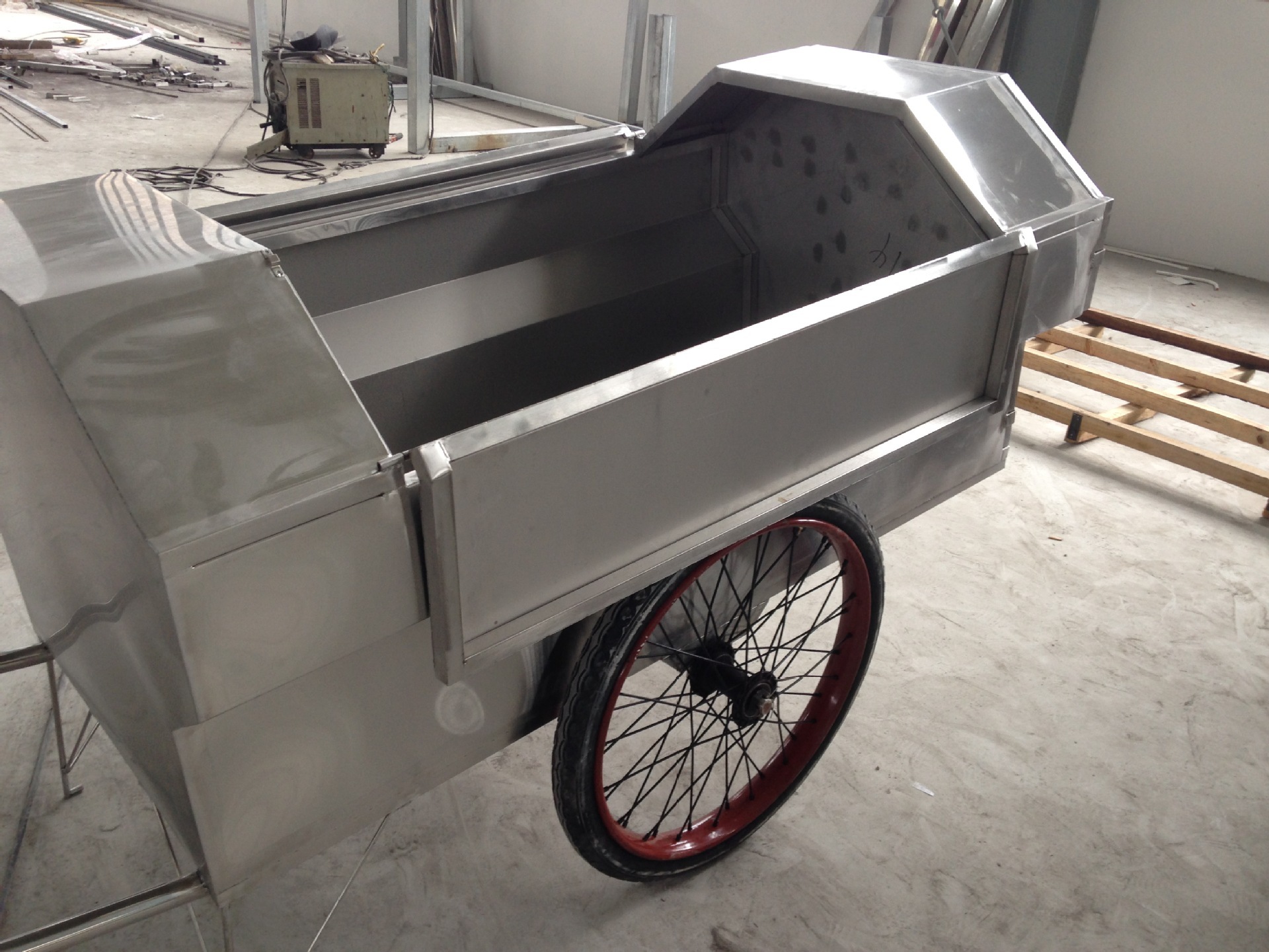 厂家直供批发 小区垃圾车 不锈钢人力垃圾车 不锈钢密封式双轮车