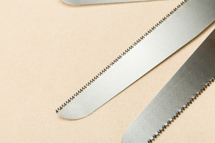 锯片材料:日本进口sk-4钢精制   锯齿大小:粗目 10t  中目 12t  细目