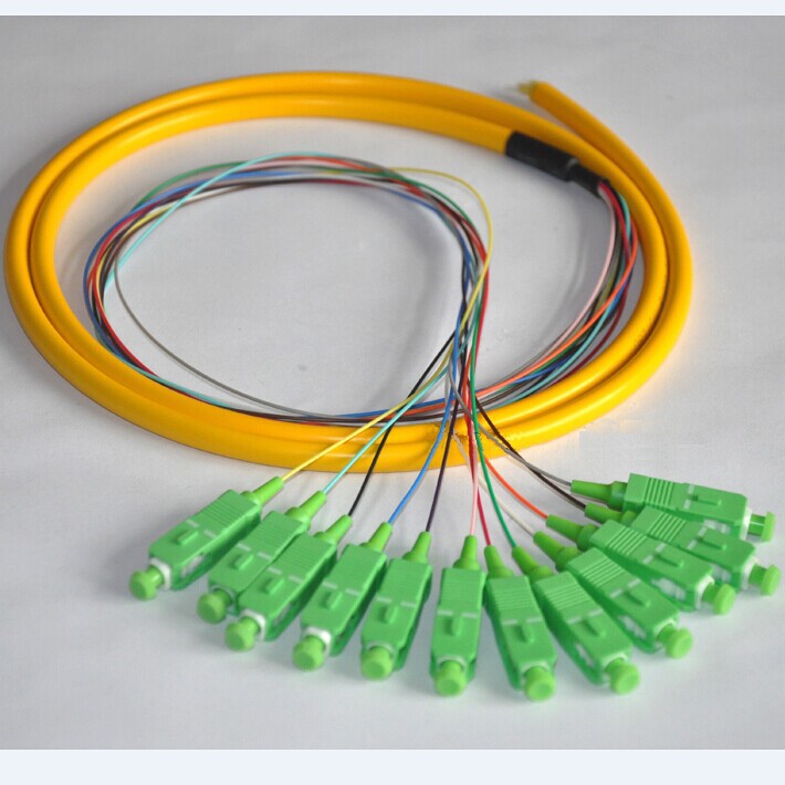 通信设备厂家直销束状尾纤12芯sc/apc广电级单模配线光缆1.5m