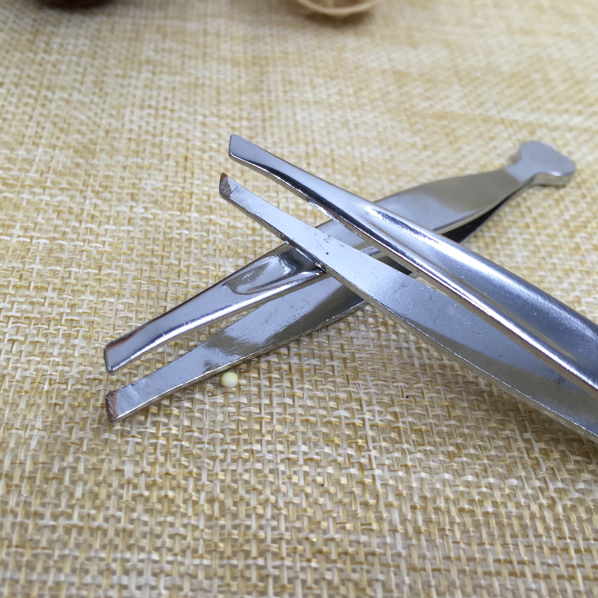 眉毛夹 眉镊 拔毛夹 修眉夹子 修眉镊子 工厂直销时尚美容眉夹