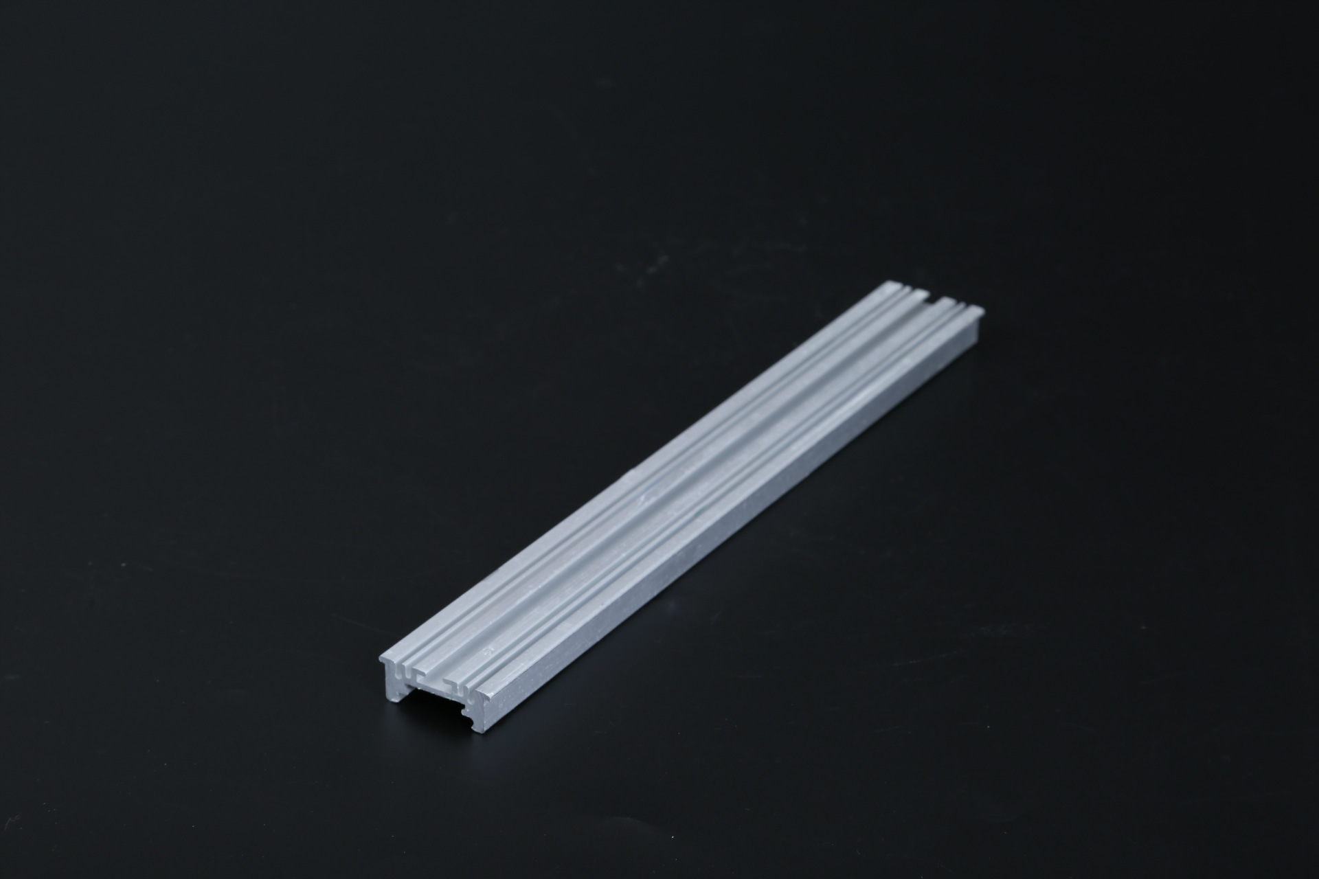 灯饰铝材 佛山厂家直销led线条灯铝型材