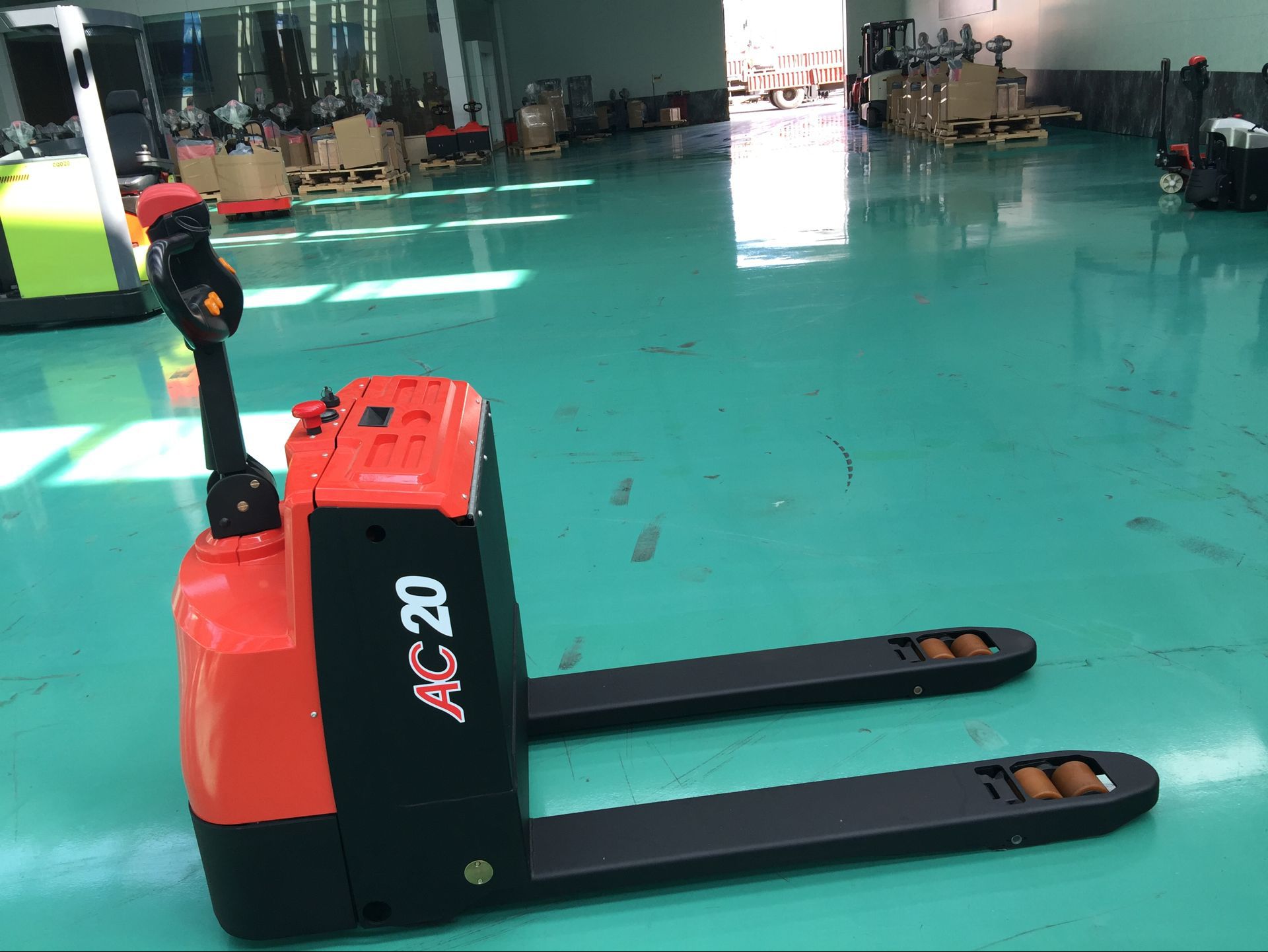 18吨2吨电动托盘搬运车电动叉车合力力达厂家直销180