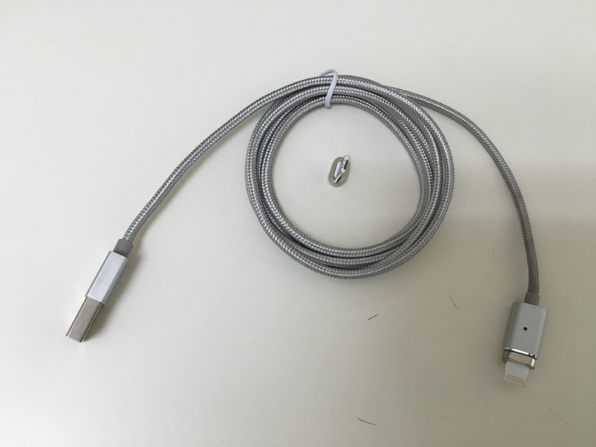 逸腾三代磁吸数据线盲吸安卓mirco金色编织线 安卓磁吸moizen