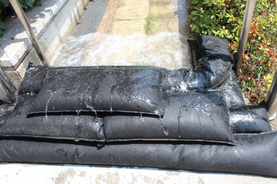 批发供应吸水膨胀袋 吸水 防洪砂袋 土工