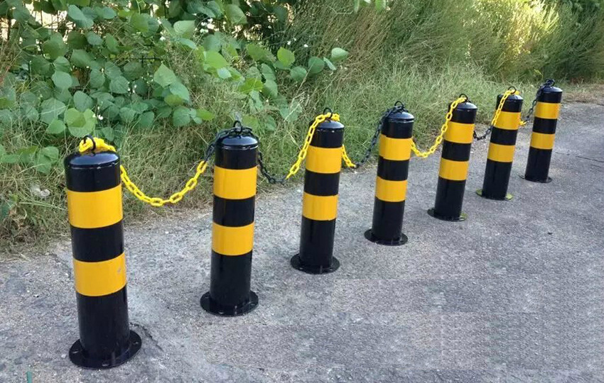 固定式钢制**路障 黄黑*示柱道路隔离道路**路障 交通设.