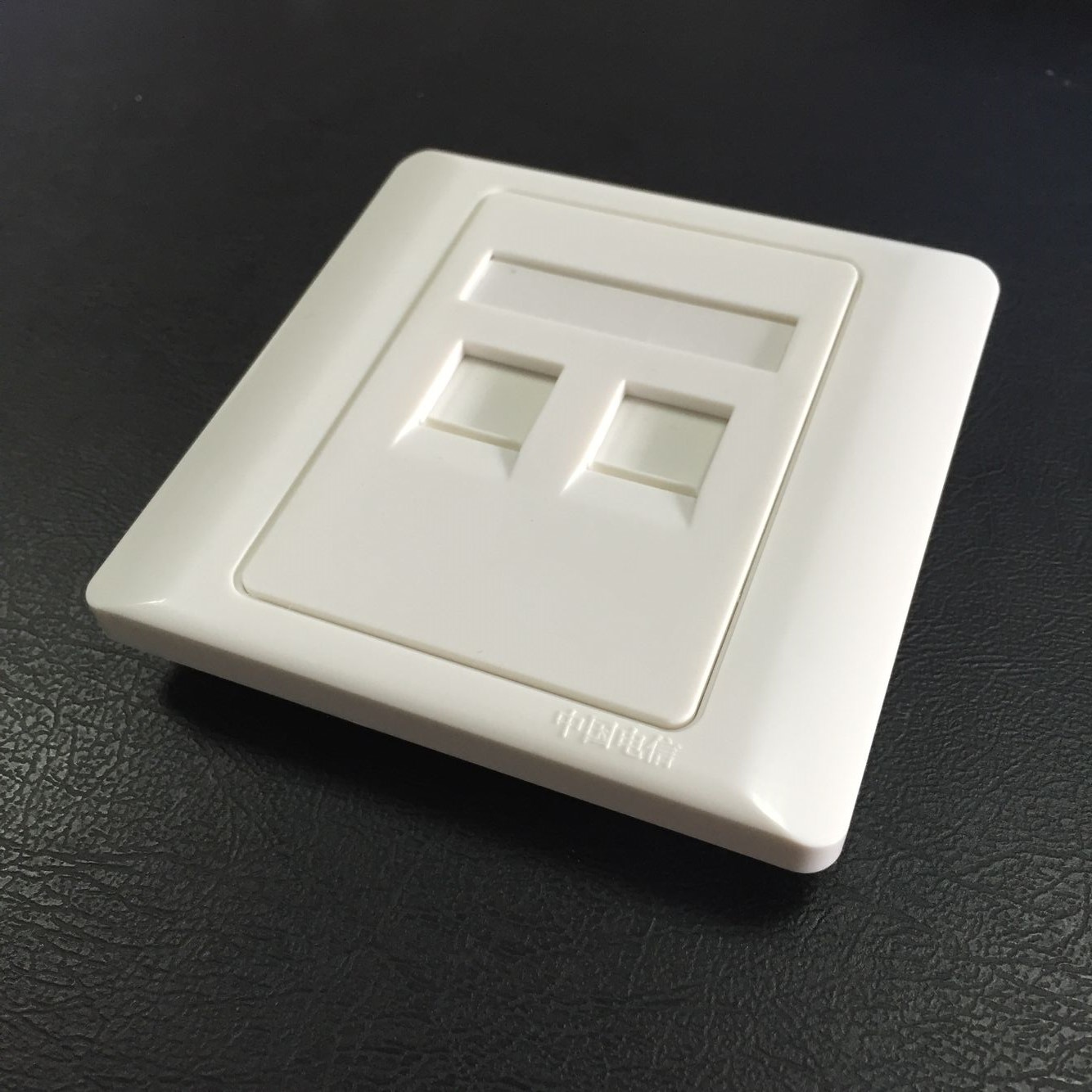 供应安普型网络双口面板网络语音信息面板乳白色雅白色面板