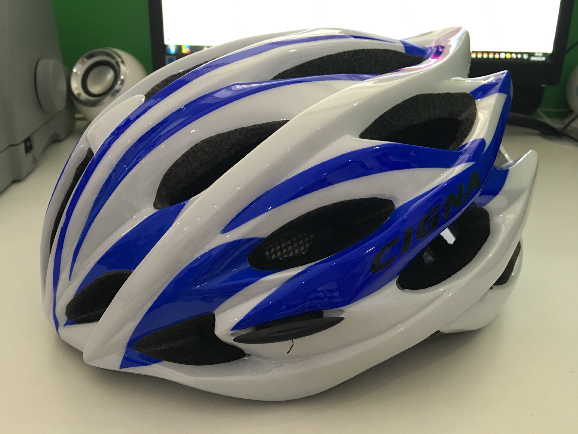 品名:骑行头盔 品牌:cigna信诺 型号:wt-015 材质:进口eps泡沫/优质