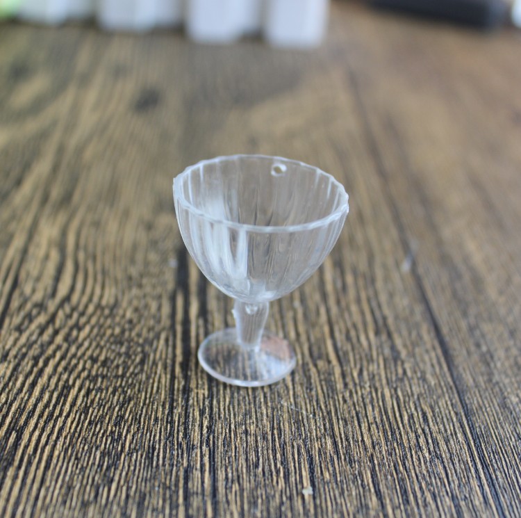 08成交4200个迷你小红酒杯 小小红酒杯模型 红酒杯挂件 diy食玩容器