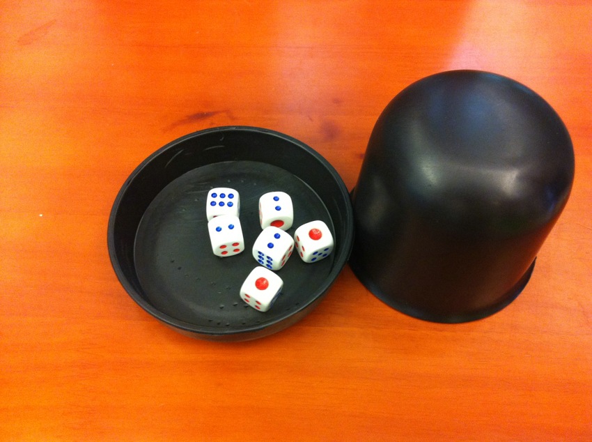 带底盖筛盅 6粒白底红蓝点骰子不乱飞大排档ktv喝酒玩大话骰必备