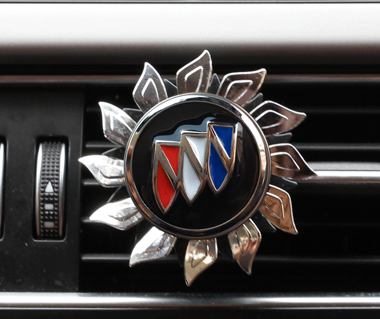 汽车风口香水车标旋转高档空调出风口香水摆件除臭去异味工厂直销