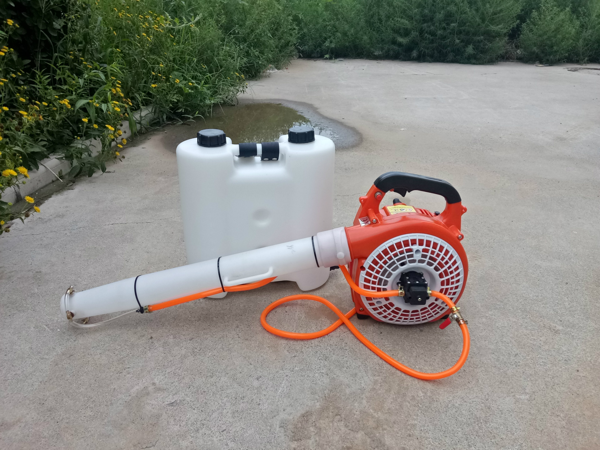 厂家手提式多功能喷雾器吹雪除尘蔬菜果园打药质量优价格低