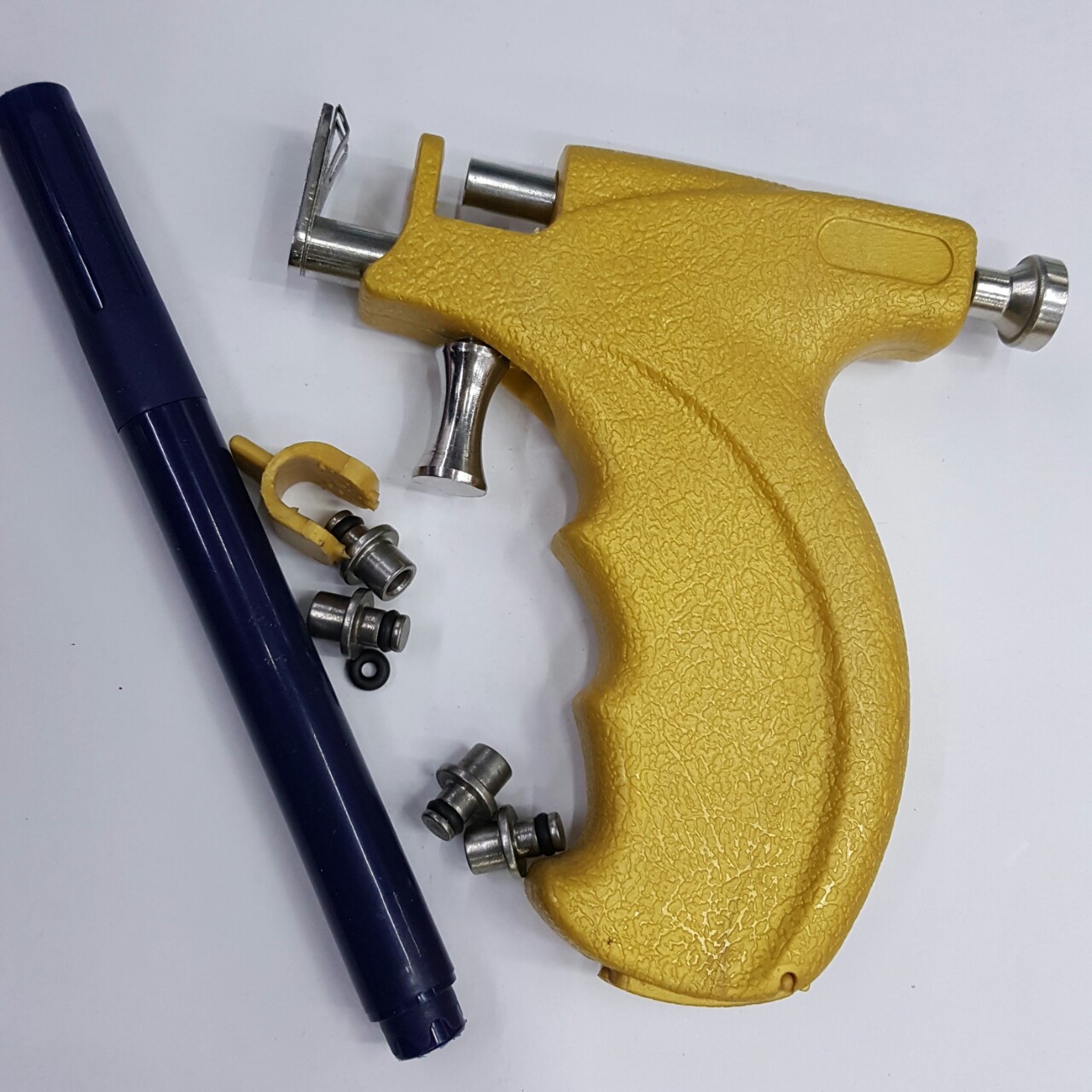 美甲工具货号0688产地义乌型号0068品牌打耳洞枪是否进口否商品属性快