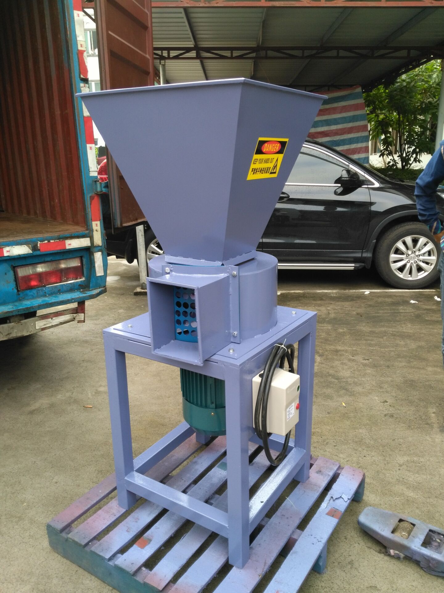 碎海棉机海棉破碎机打海棉机海棉机械海棉机器