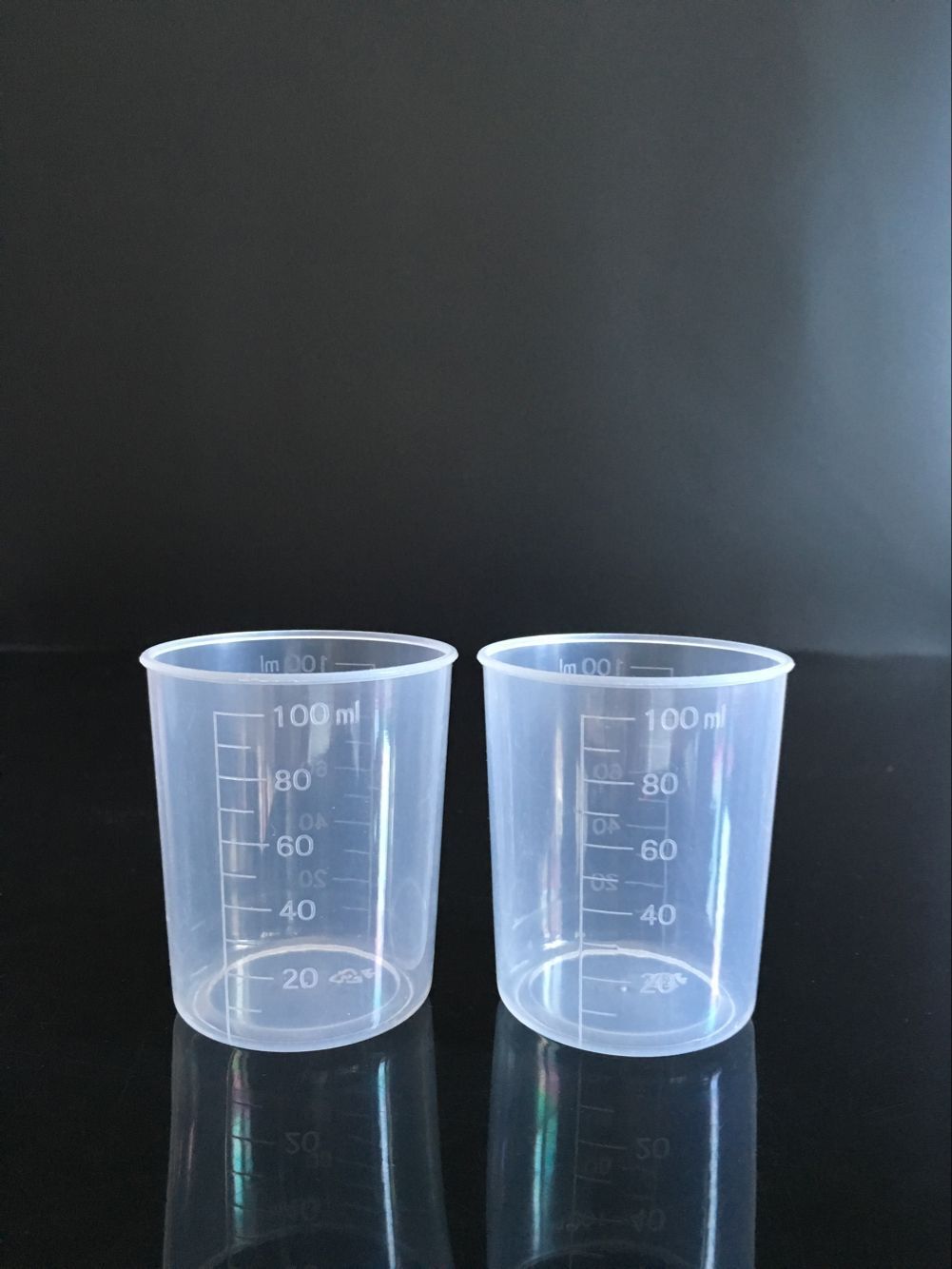 50ml塑料量杯 量筒 烧杯烘焙奶茶店专用 计量杯刻度杯